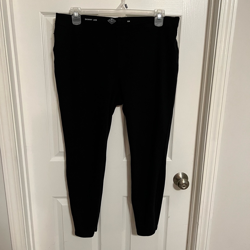 Black stretchy skinny leggings with tummy control panel